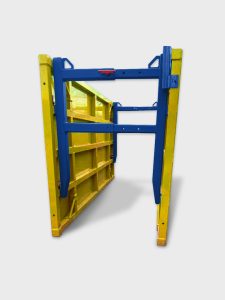 LITE guard Standard Shield Trench Shoring Box with Hog Strut